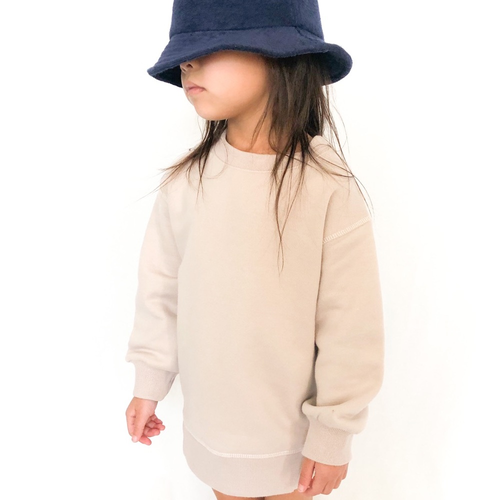 sam&mia “Minimalist” crew neck sweater. New Brand